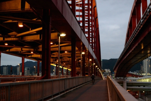 神戸大橋